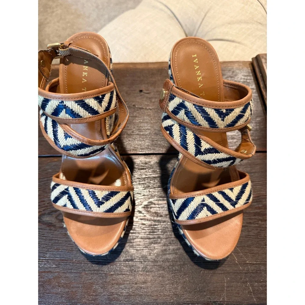Ivanka Trump‎ Womens Blue White Chevron Espadrille Wedge Sandals Brown 6.5